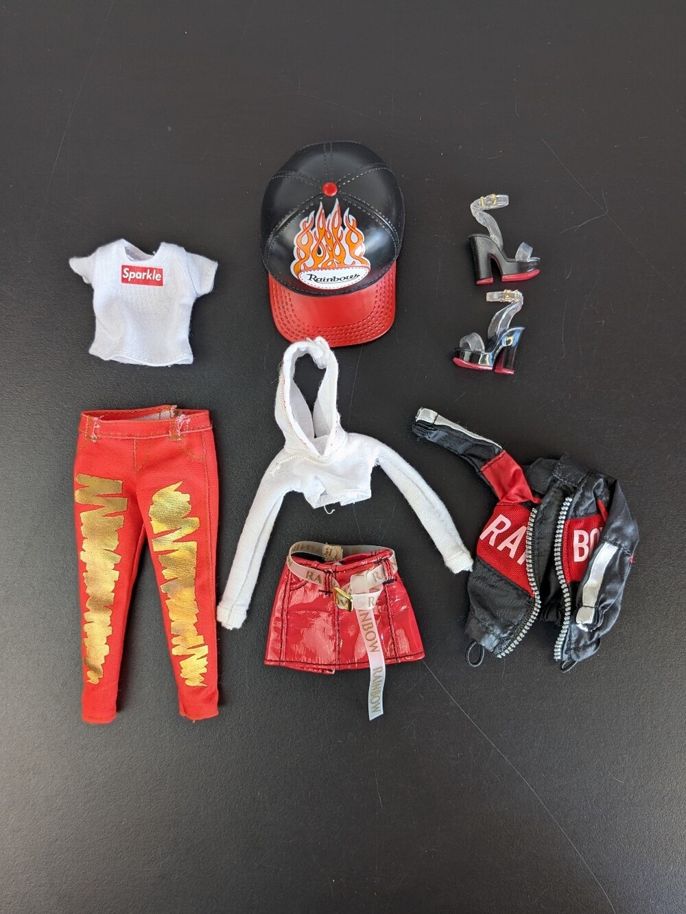MGA Rainbow High Ruby Anderson Outfit, Clothing, Shoes, & Accessories, Red